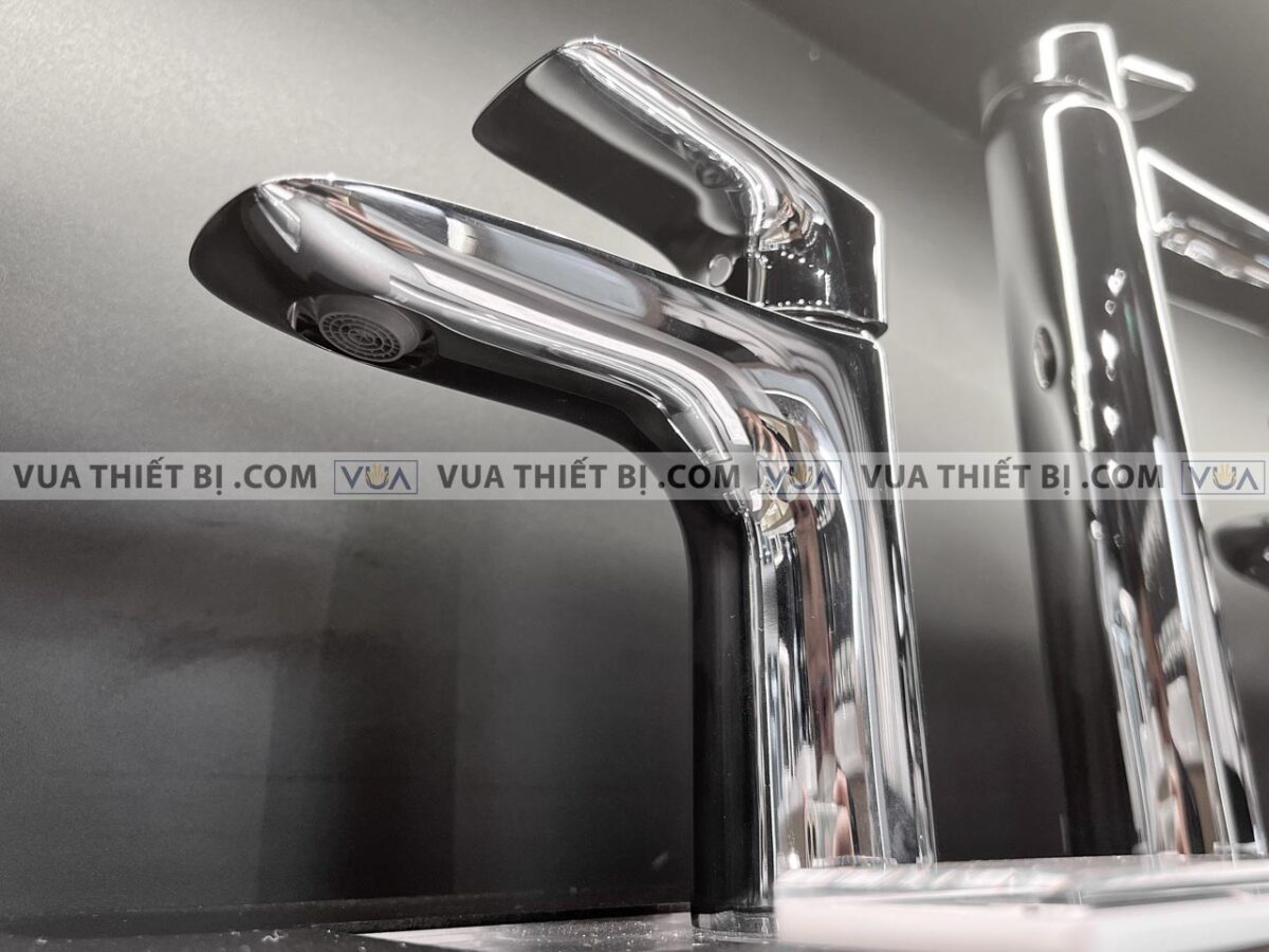 anh thuc te voi chau lavabo toto tlg04301v nong lanh ga 4