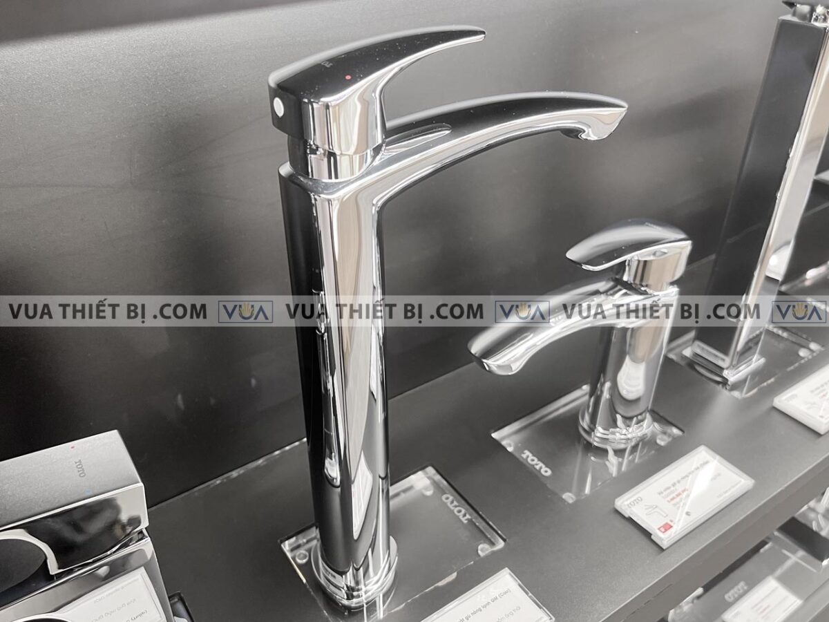 anh thuc te voi chau lavabo toto tlg09305v co cao nong lanh gm 2