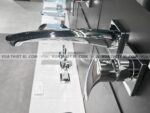 anh thuc te voi chau lavabo toto tlg09308b gan tuong nong lanh gm 4