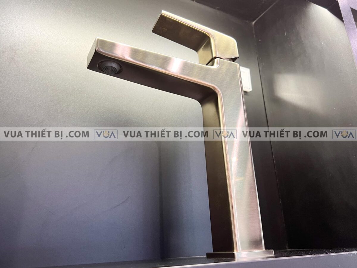 anh thuc te voi chau lavabo toto tlg10303bbbr co cao nong lanh gb 4