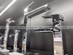 anh thuc te voi chau lavabo toto tlg10305v co cao nong lanh gb 4