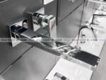 anh thuc te voi chau lavabo toto tlg10308b gan tuong nong lanh gb 4