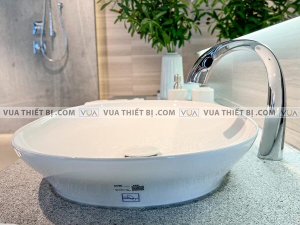 anh thuc te voi chau lavabo toto tlp01701j tlp01702s cam ung nong lanh 1