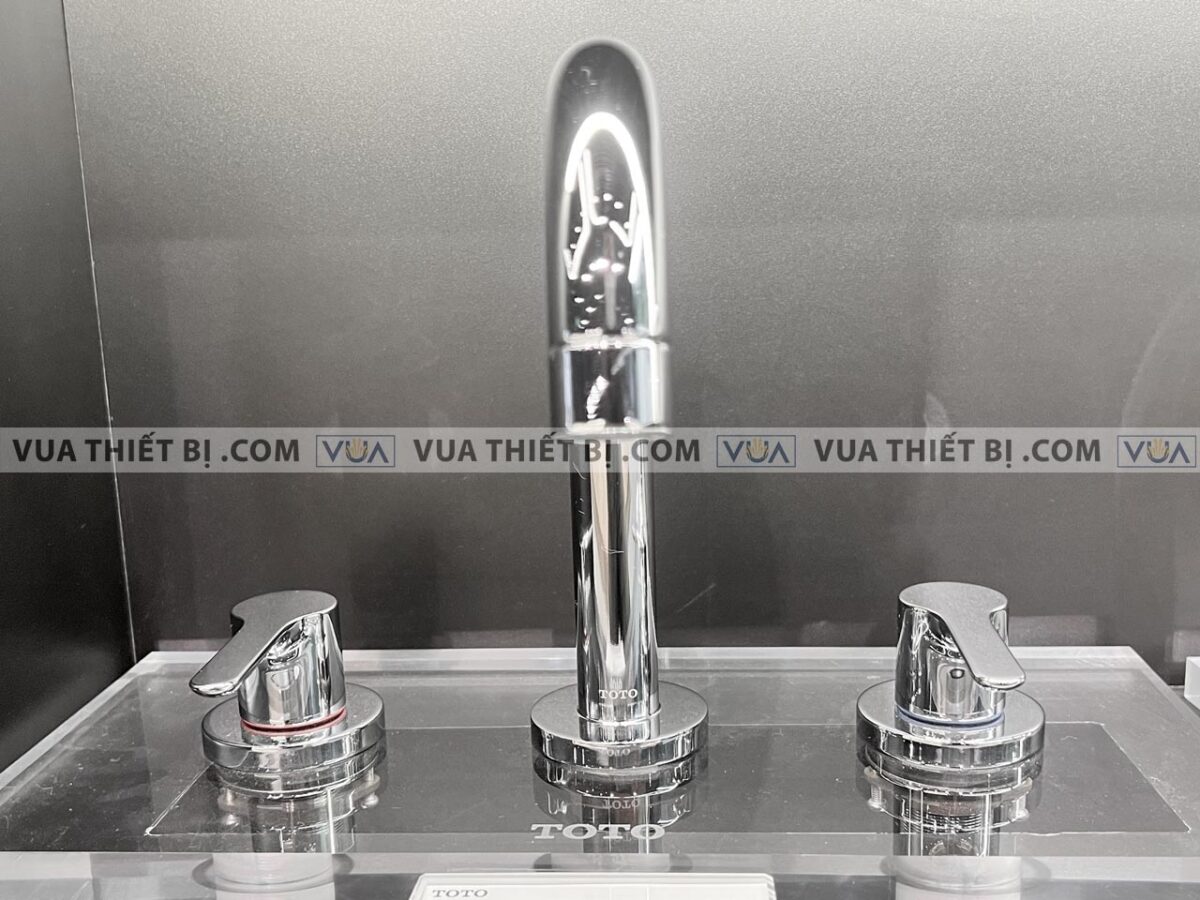 anh thuc te voi chau lavabo toto tls01201b nong lanh 3 lo lb 1
