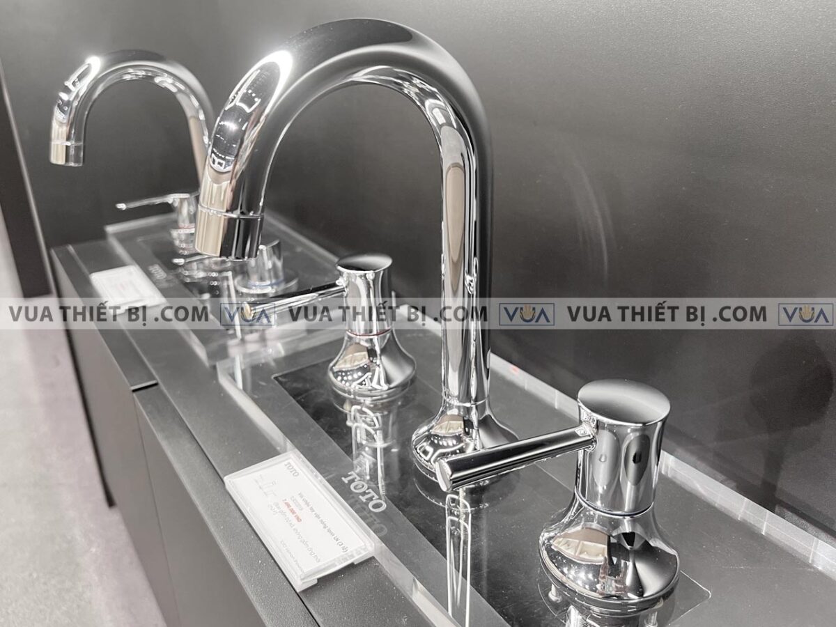 anh thuc te voi chau lavabo toto tls02201b co cao nong lanh 3 lo ln 4