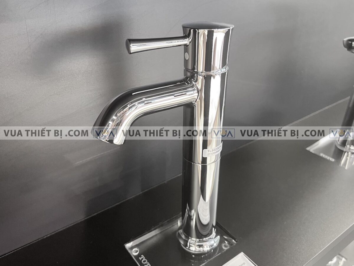 anh thuc te voi chau lavabo toto tls02303v co cao nong lanh ln 3