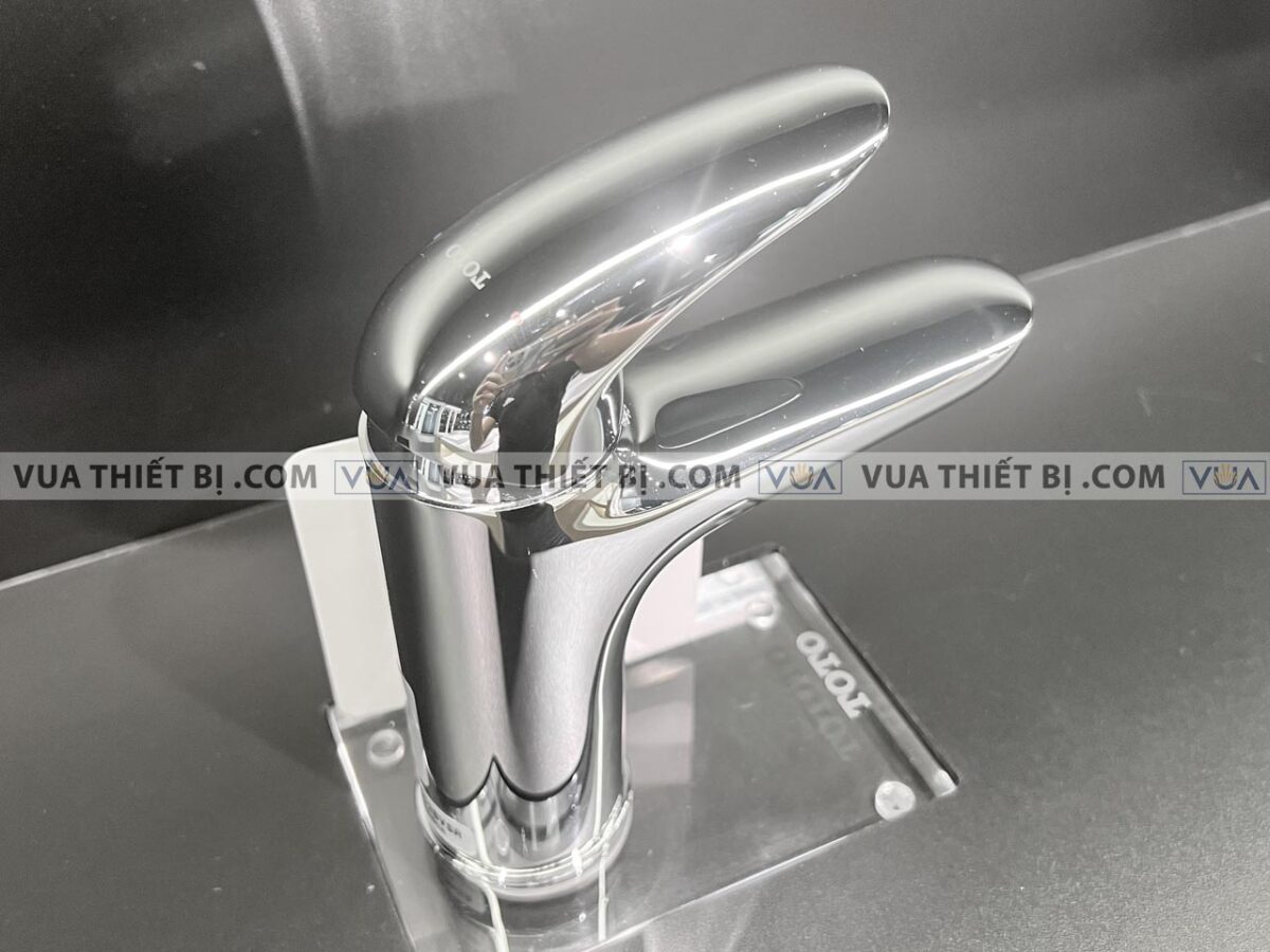 anh thuc te voi chau lavabo toto tls03301v nong lanh lc 6