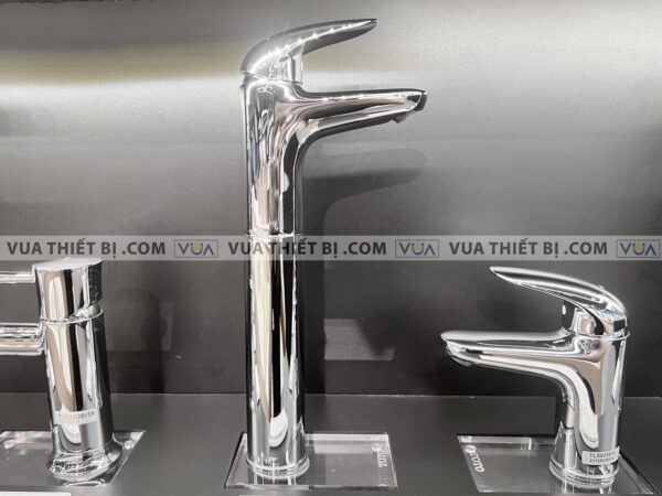 anh thuc te voi chau lavabo toto tls03305v co cao nong lanh lc 1