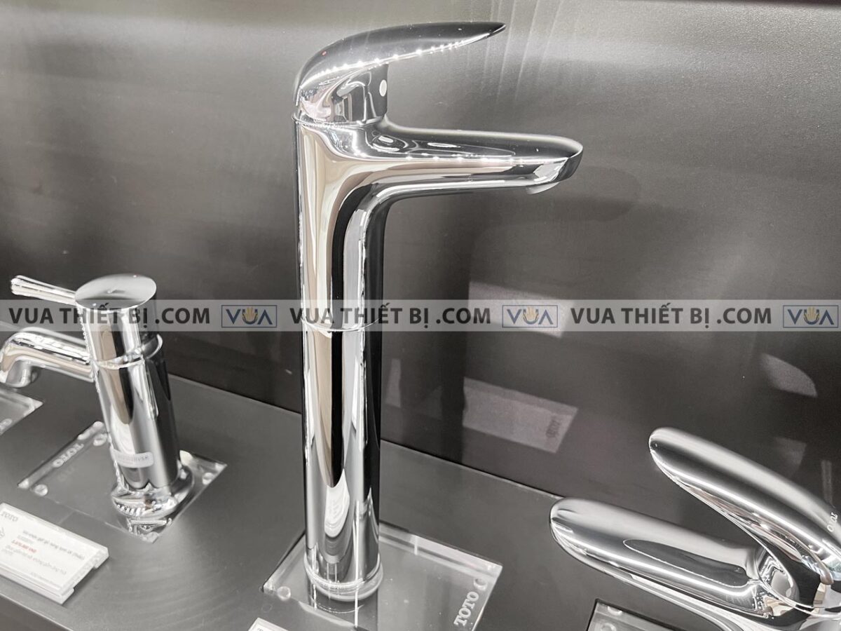 anh thuc te voi chau lavabo toto tls03305v co cao nong lanh lc 3