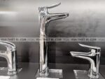 anh thuc te voi chau lavabo toto tls04306v co cao nong lanh lf 1
