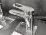 anh thuc te voi chau lavabo toto ttlr301f 1rr nong lanh rei r 2