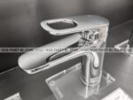 anh thuc te voi chau lavabo toto ttlr301f 1rr nong lanh rei r 3