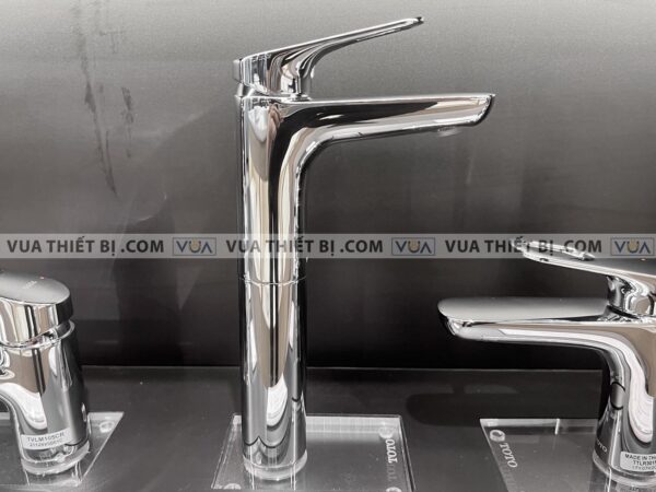 anh thuc te voi chau lavabo toto ttlr301fv 1r co cao nong lanh 1