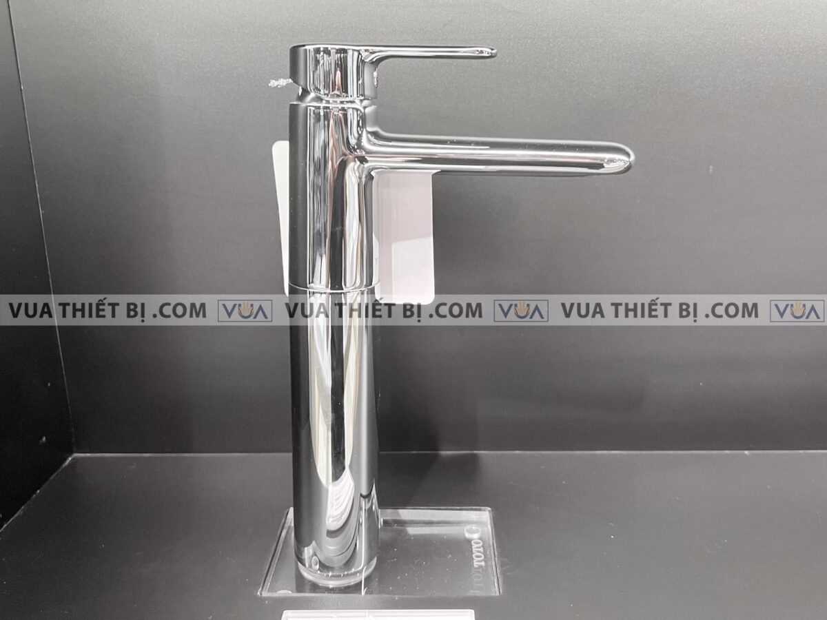 anh thuc te voi chau lavabo toto tvlm112ns co cao nong lanh 1