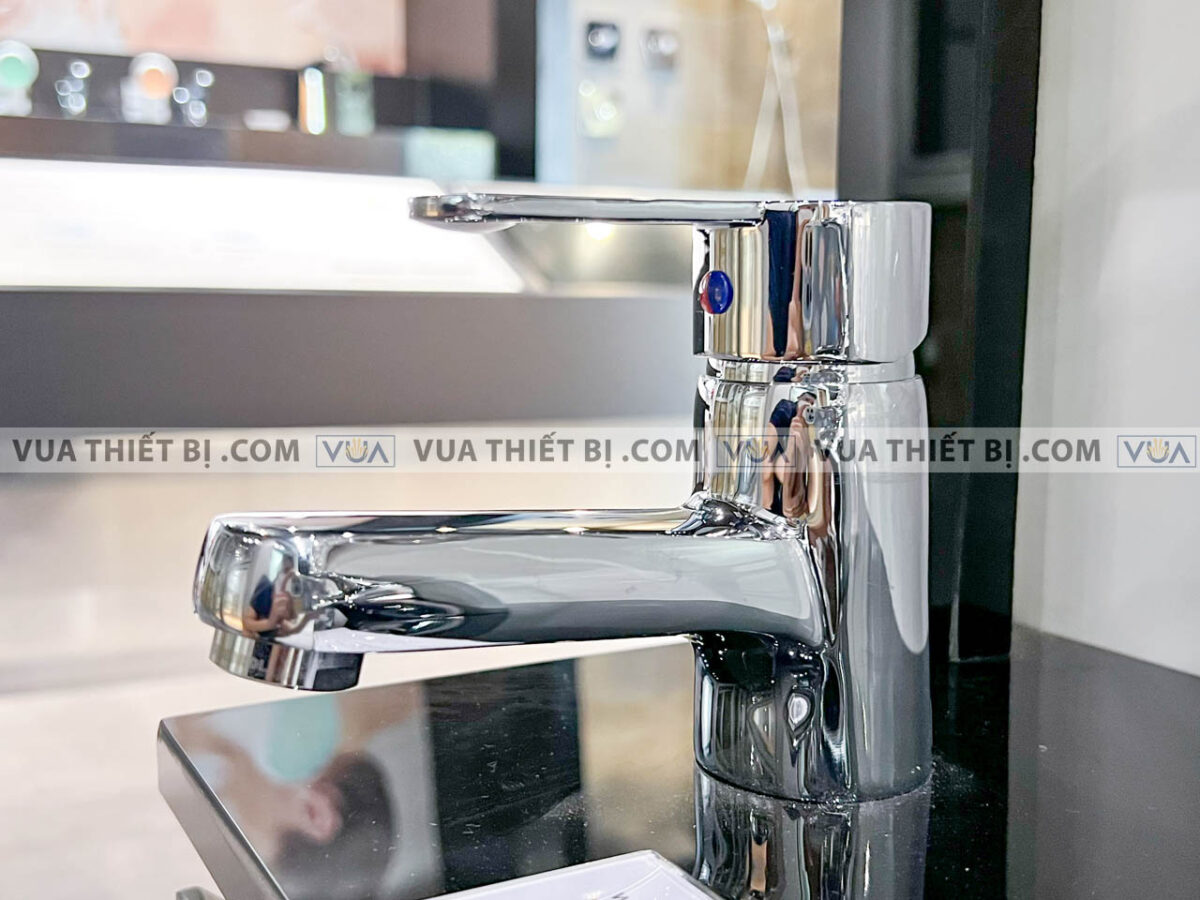 anh thuc te voi lavabo american standard wf 6501 2