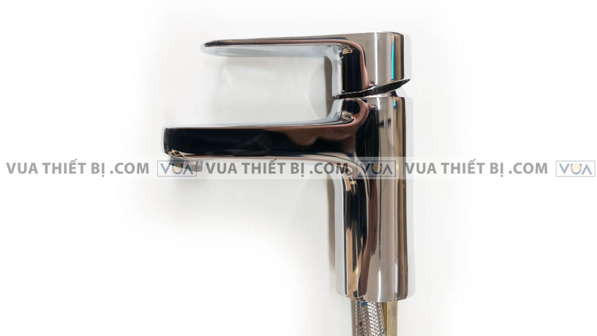 anh thuc te voi lavabo american standard wf b201 2