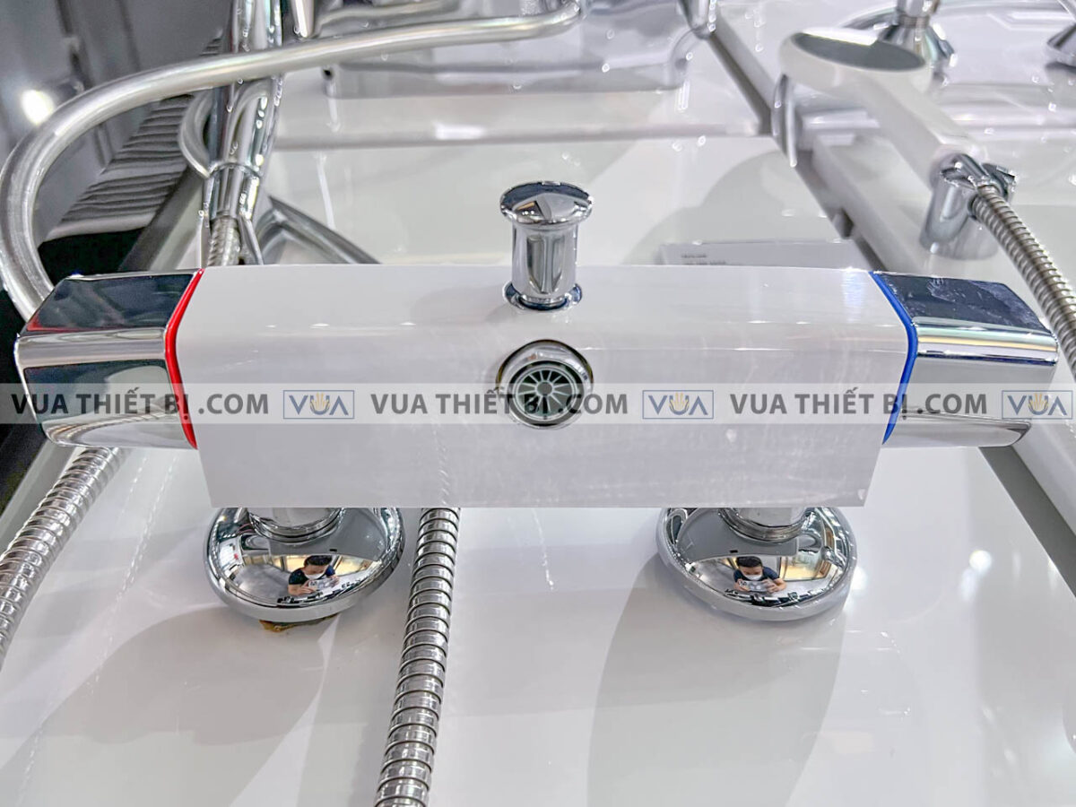 anh thuc te voi sen american standard 1511 hs wf 0715 5