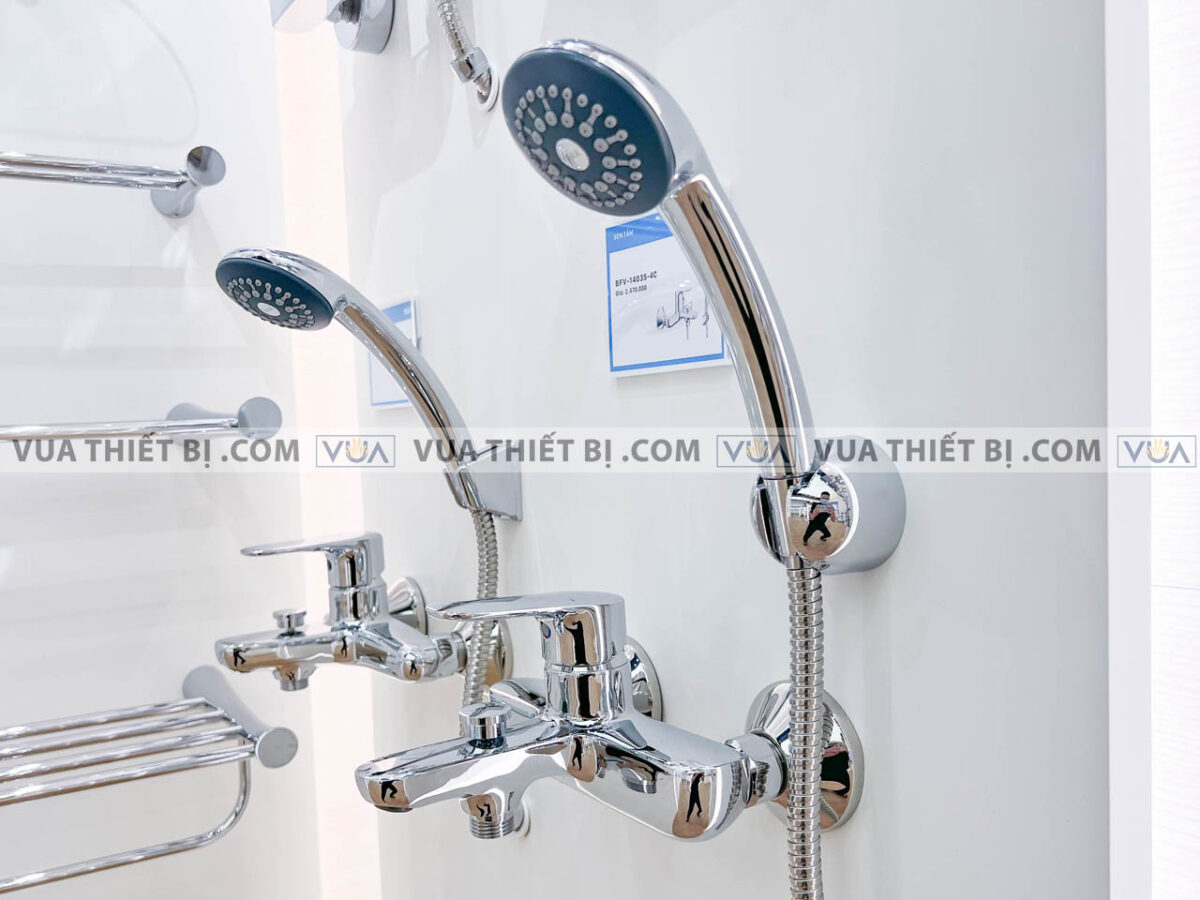 anh thuc te voi sen inax bfv 1403s 4c tay sen a 7993 vn 2