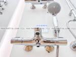 anh thuc te voi sen inax bfv 3413t 3c tay sen a 7265 vn 4