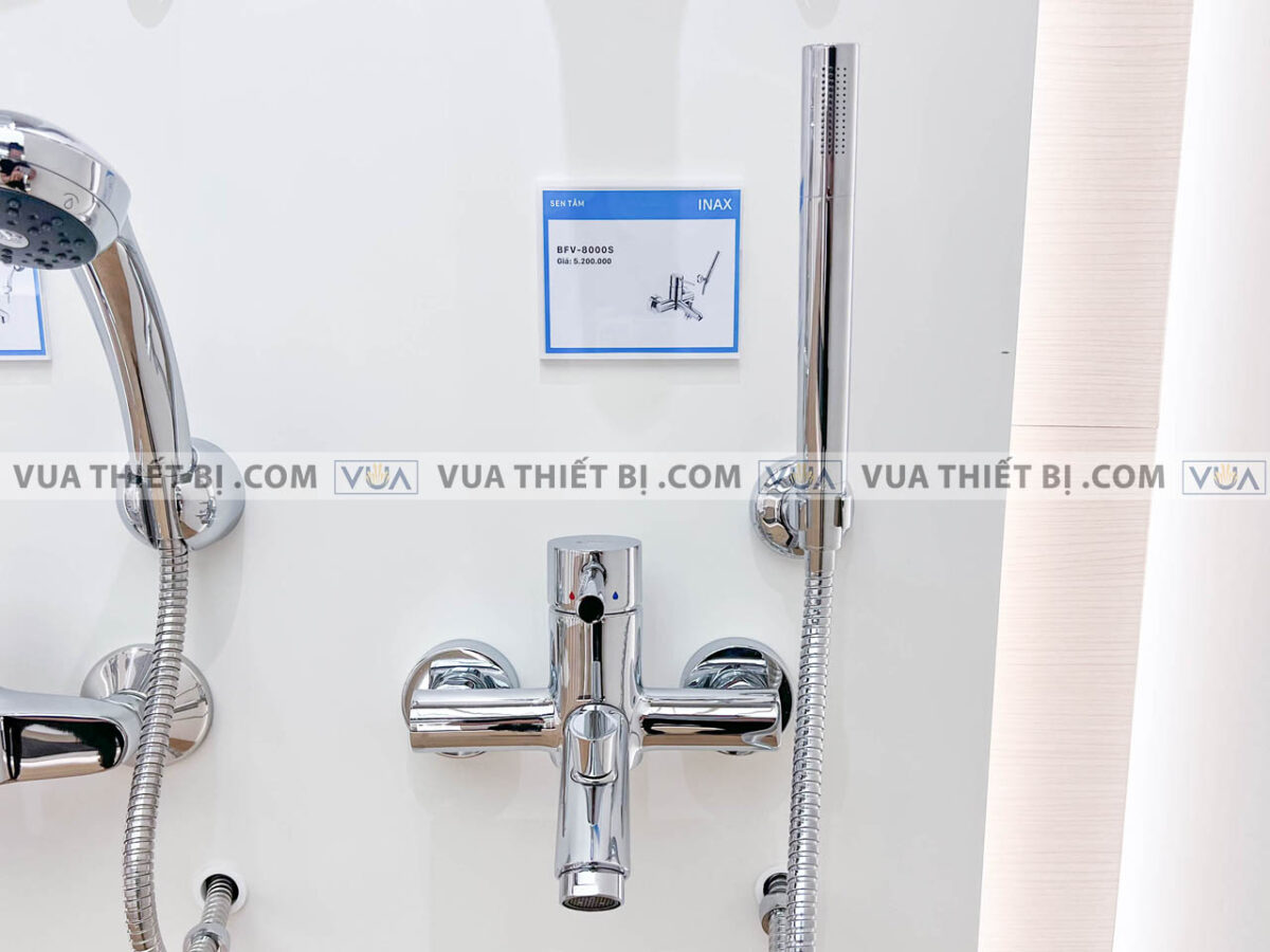 anh thuc te voi sen inax bfv 8000s 1