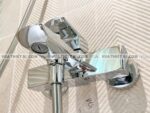 anh thuc te voi sen tam toto tbg02302vtbw02005a nong lanh gr 5