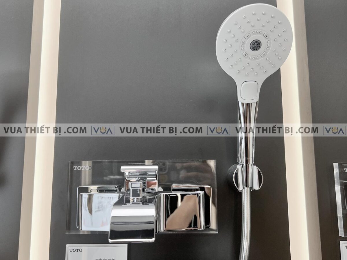 anh thuc te voi sen tam toto tbg08302v tbw01010a nong lanh gc 1