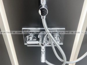 anh thuc te voi sen tam toto tbs01302v nong lanh lb 3