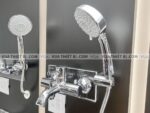 anh thuc te voi sen tam toto tbs02302v dgh108zr nong lanh ln 2
