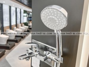 anh thuc te voi sen tam toto tbs03302v dgh108zr nong lanh lc 2