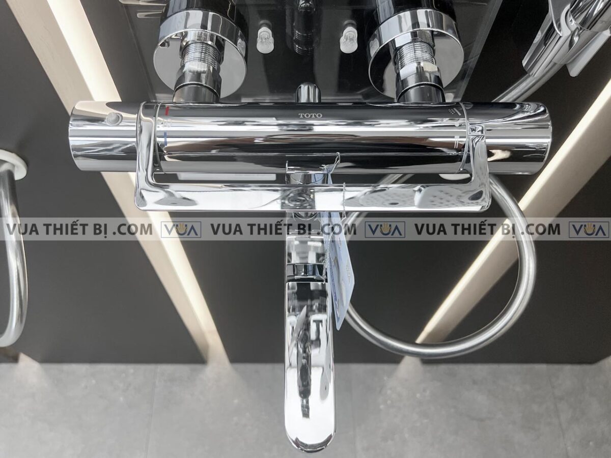 anh thuc te voi sen tam toto tbv03429v tbw02006a nhiet do 3
