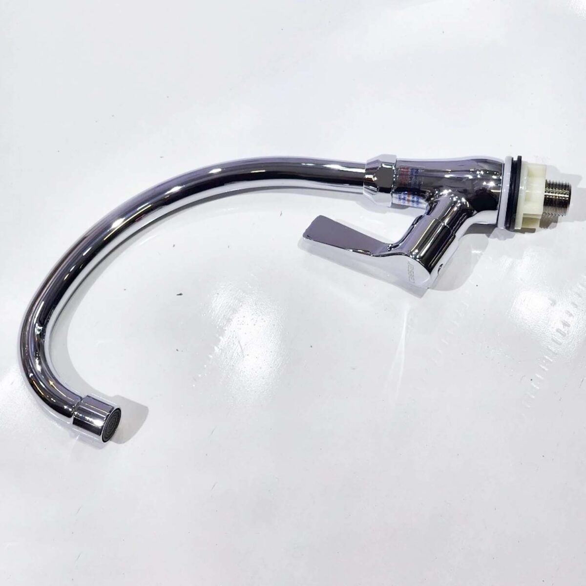 Vòi rửa bát CAESAR K028C nước lạnh - Ảnh 5