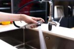 Vòi rửa bát NOBINOX AQUA VX568 rút dây nóng lạnh - Ảnh 8